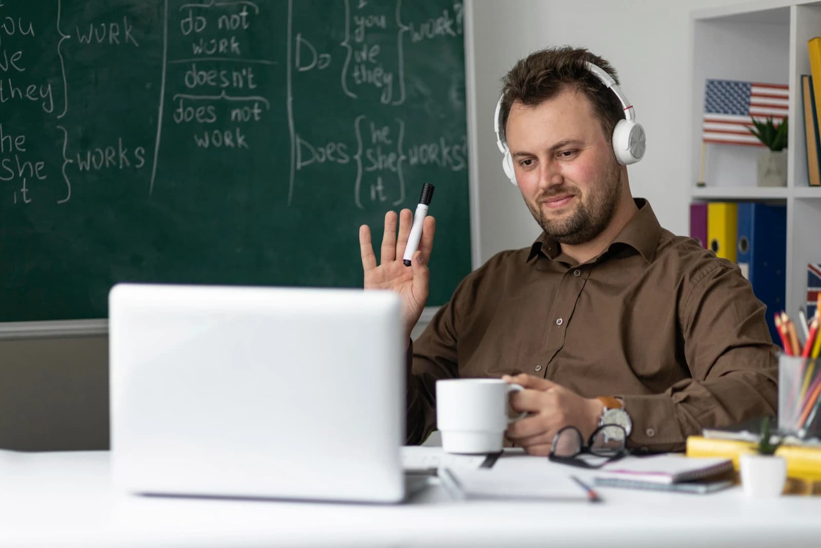 OTOTeachers — ভেরিফাইড শিক্ষক অনলাইনে পাঠদান করছেন
